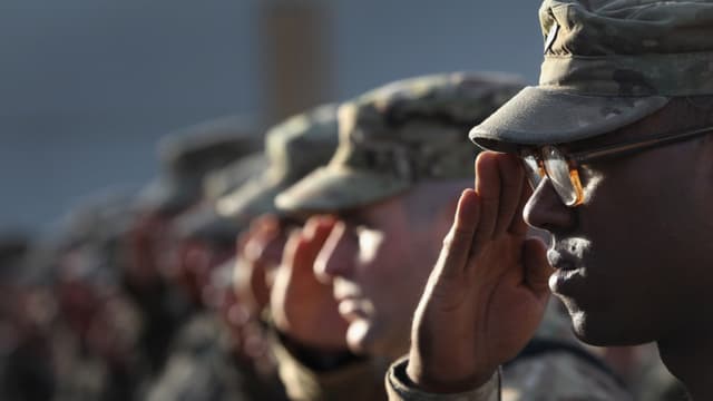 Trump solicita 1.5 billones de dólares para el gasto en defensa