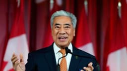 Polémica minimización del trabajo forzado en China del diputado Michael Ma genera fuertes reacciones