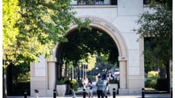 Estudiante de la Universidad de Stanford declara ante el Congreso que el PCCh intentó reclutarla