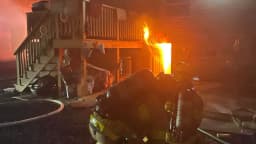 Niña de 12 años salva a su familia y mascotas de un gran incendio en su casa