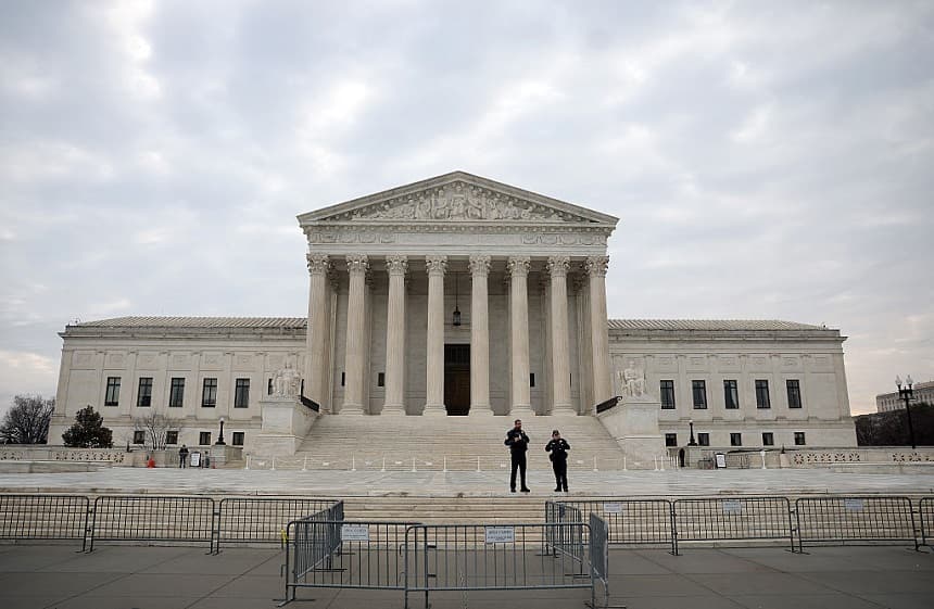 La Corte Suprema de Estados Unidos, vista el 4 de marzo de 2026 en Washington, D.C. Se espera que los magistrados hagan públicos hoy sus fallos en una serie de casos que se encuentran ante el tribunal. (Kevin Dietsch/Getty Images)