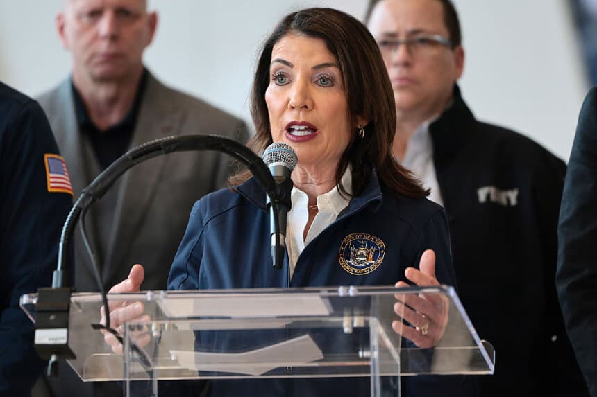 La gobernadora de Nueva York, Kathy Hochul, en la ciudad de Nueva York el 23 de marzo de 2026. (Michael M. Santiago/Getty Images).