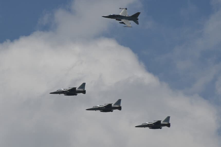 Aviones de combate estadounidenses atacaron 200 objetivos en Irán sin previo aviso: Hegseth