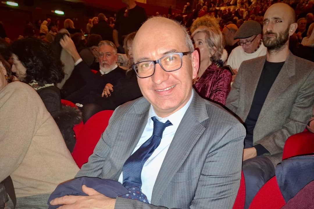 Director jurídico del gobierno elogia en Roma a Shen Yun como una experiencia cultural "espectacular"