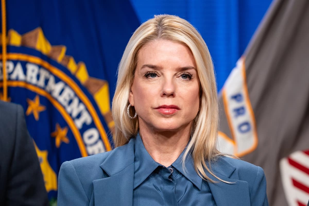 La fiscal general Pam Bondi durante una conferencia de prensa en Washington, el 4 de diciembre de 2025. (Madalina Kilroy/The Epoch Times)