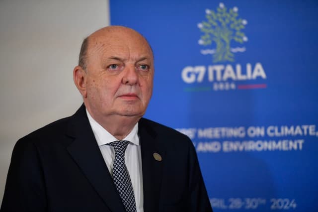 Gilberto Pichetto Fratin, ministro de Energía de Italia, asiste a una reunión en Turín, Italia, el 29 de abril de 2024. (Stefano Guidi/Getty Images)