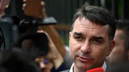 Flávio Bolsonaro denuncia la “persecución política” del gobierno brasileño