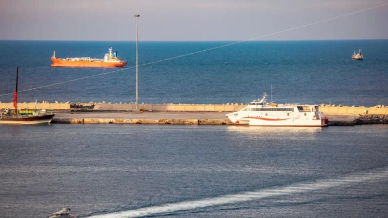 China sufre duro golpe con el bloqueo de EE. UU. a puertos iraníes, dicen analistas