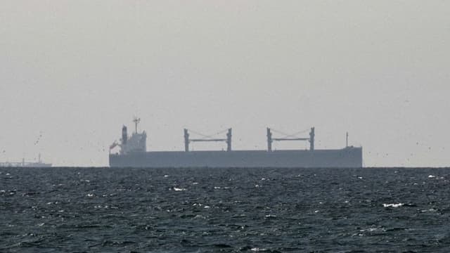 Irán declara abierto el estrecho de Ormuz, pero advierte sobre el riesgo de las minas