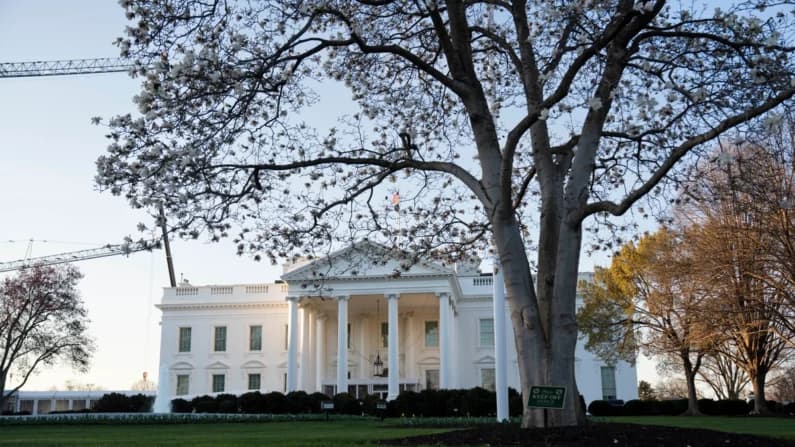 La Casa Blanca advierte al personal contra uso de información privilegiada de la guerra con Irán