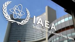 Jefe del OIEA pide controles nucleares estrictos en cualquier acuerdo para acabar la guerra con Irán