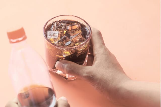 Lo que los refrescos dietéticos le hacen a su cerebro