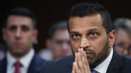 Director del FBI interpone demanda por difamación de 250 millones contra The Atlantic