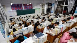 Profesora china denuncia dañinas presiones en el sistema educativo del régimen