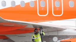 Europa cuenta con reservas de combustible para aviones para cinco meses, según gobierno neerlandés