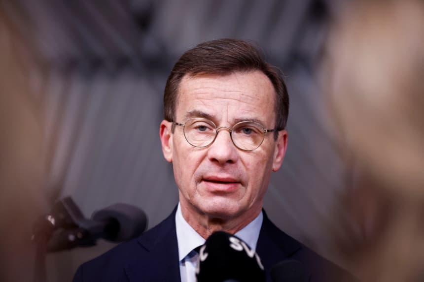 El primer ministro de Suecia, Ulf Kristersson, interviene en una cumbre de líderes de la Unión Europea celebrada en Bruselas, el 19 de diciembre de 2024. (Johanna Geron/Reuters)