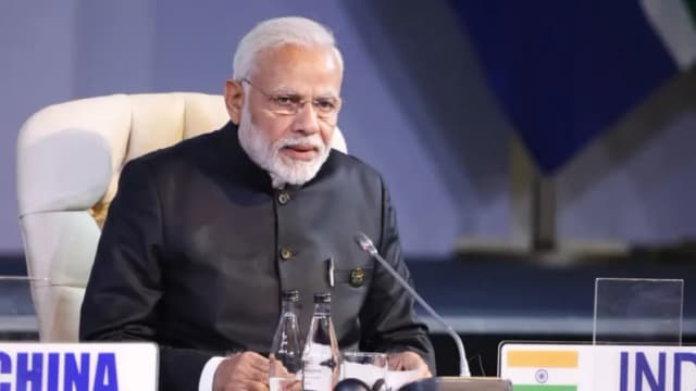 India dice que su relación con China se normaliza en el BRICS