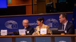 Médicos y legisladores de la UE alertan sobre la sustracción forzada de órganos en China