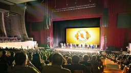 Estreno de Shen Yun en México: Elogios, felicitaciones y una gran asistencia de personalidades