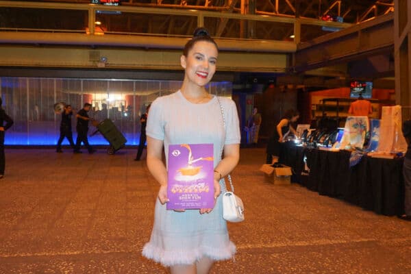 La actriz y presentadora de televisión Andrea Gabriela Plasencia Trujillo asistió al estreno de Shen Yun 2026 en el Auditorio Nacional de la Ciudad de México. (Wen Ye/The Epoch Times)