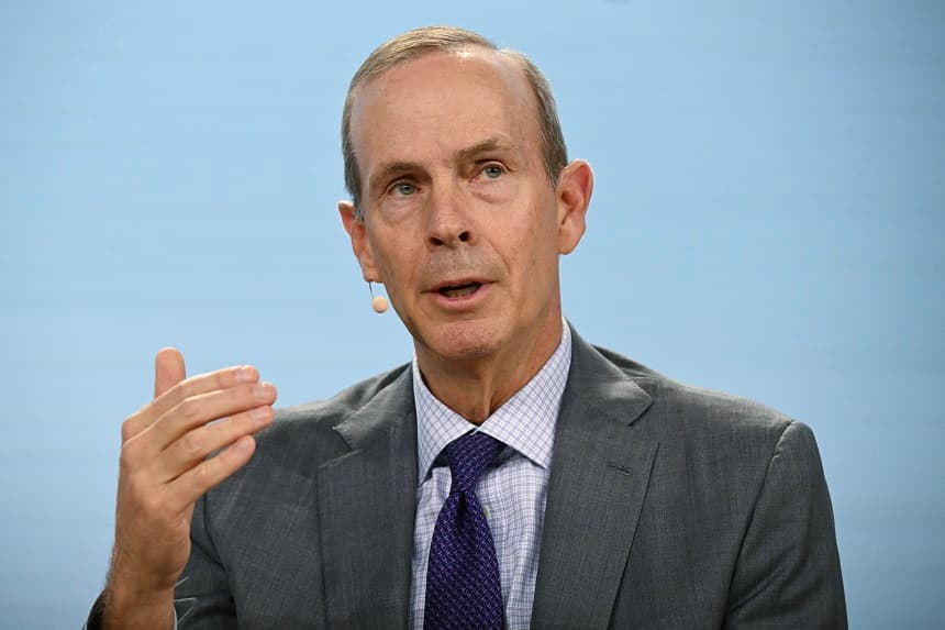 Michael Wirth, presidente y director ejecutivo de Chevron Corporation, interviene durante la conferencia energética CERAWeek 2026 de S&P Global, celebrada en Houston, Texas, el 23 de marzo de 2026. (RONALDO SCHEMIDT / AFP vía Getty Images)

