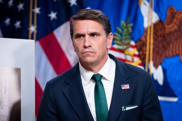 El fiscal general en funciones, Todd Blanche, habla durante una rueda de prensa sobre el tiroteo ocurrido en la Cena de Corresponsales de la Casa Blanca, en el Departamento de Justicia de Washington, el 27 de abril de 2026. (Madalina Kilroy/The Epoch Times)
