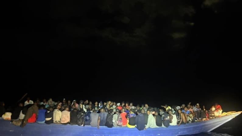 EE. UU. rescata a 240 migrantes varados que intentaban cruzar ilegalmente por mar desde Haití