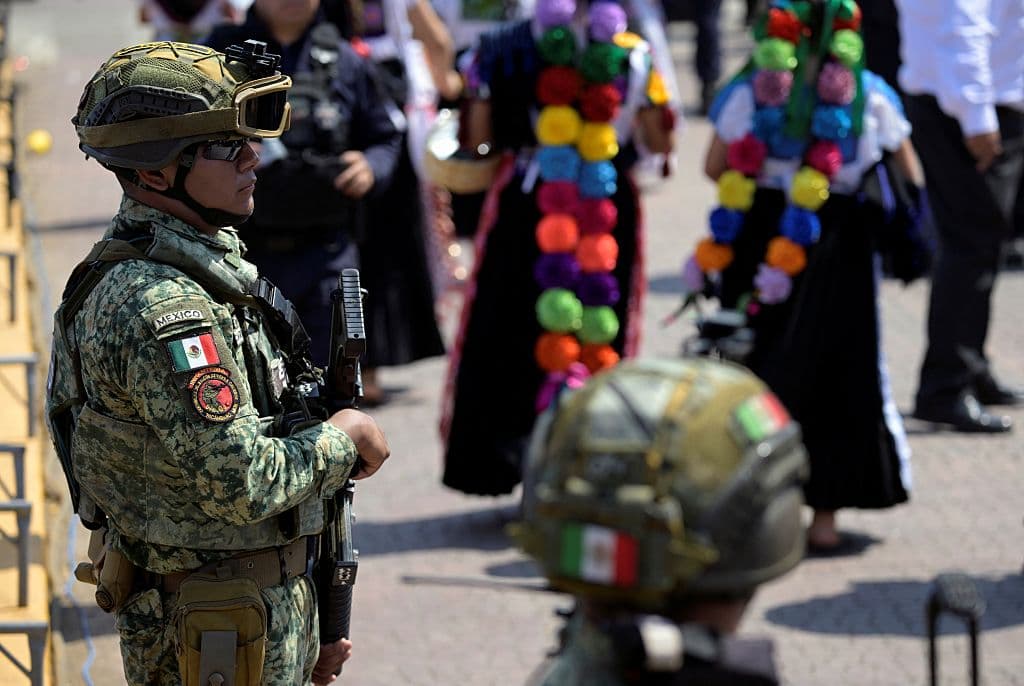 Mueren 5 policías y quedan 5 heridos en ataque armado en Michoacán