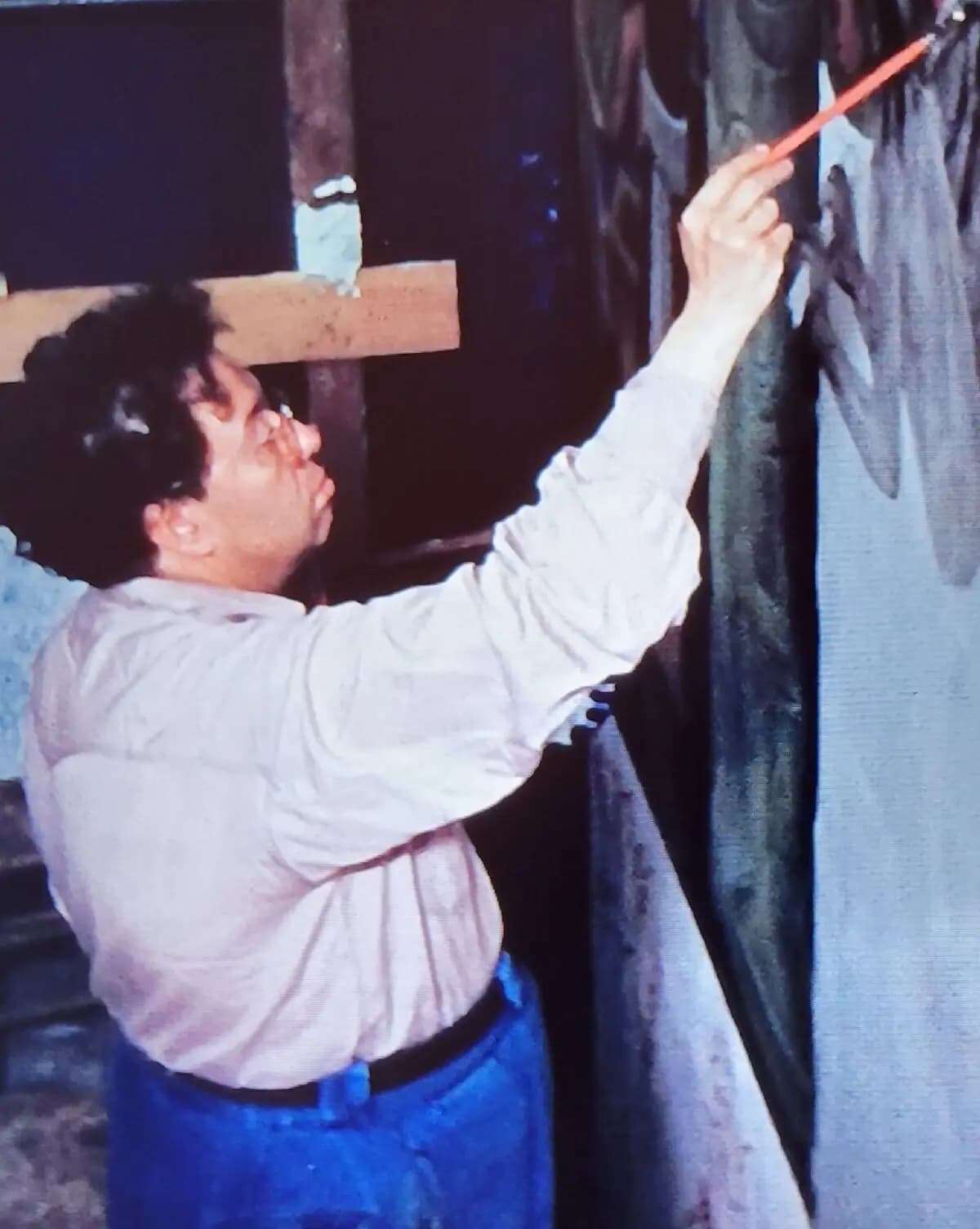 Diego Rivera pinta un mural en la Ciudad de México en 1940. (Foto cortesía de Jim Farber)