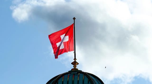El edificio del Parlamento suizo en Berna, Suiza, el 27 de noviembre de 2019. (Denis Balibouse/Reuters)
