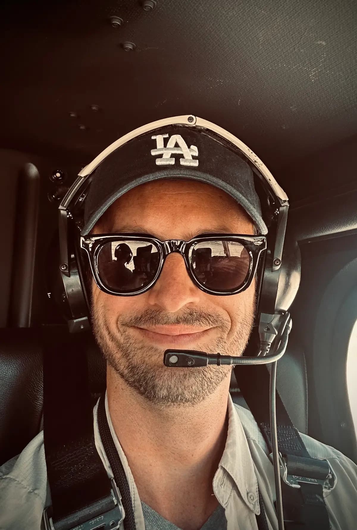 El fotoperiodista de The Epoch Times, John Fredricks, en una selfie tomada durante su viaje de reportaje en abril de 2025 en Sonora, México. (Cortesía de John Fredricks)