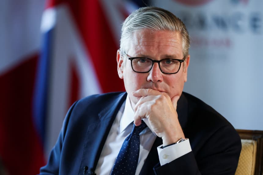 Trump dice que el primer ministro británico renunciará tras fracasar en "temas importantes"