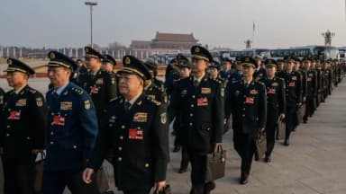 China destituye a seis altos mandos militares mientras continúa la purga de Xi en el EPL