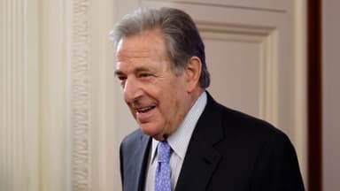 Acusan a Paul Pelosi de un delito menor de atropello y fuga tras un presunto choque contra un vehículo estacionado
