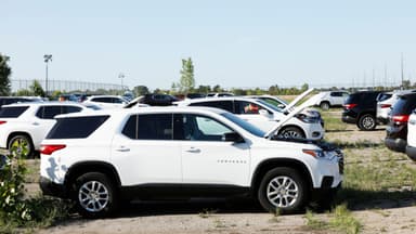 GM retira 14,500 SUVs Vistiq por riesgo para niños en la tercera fila