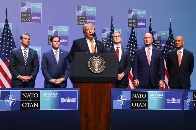 El presidente Donald Trump ofrece una rueda de prensa en el complejo presidencial de Bestepe durante la Cumbre de la OTAN en Ankara, Turquía, el 8 de julio de 2026. (Burak Kara/Getty Images).