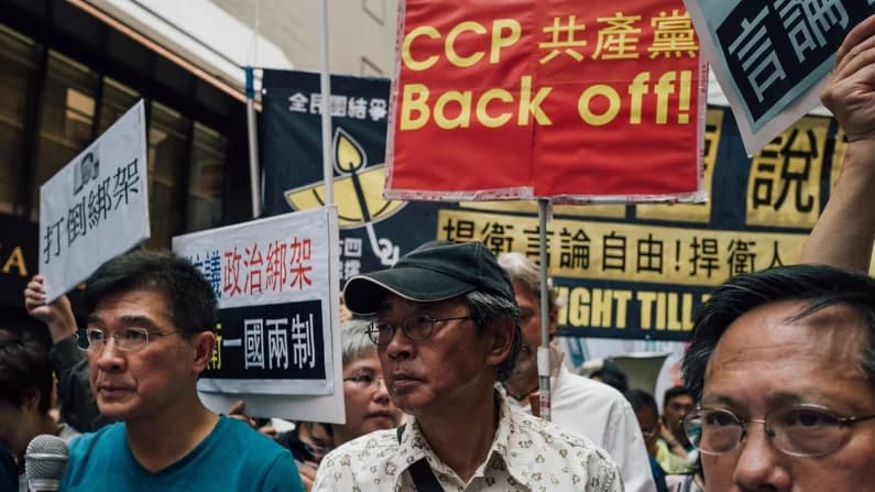 Recordando a Lam Wing-Kee: un librero que eligió la libertad y denunció la represión del PCCh