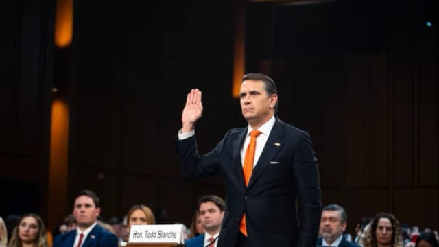 Nominación de Blanche como Fiscal General podría depender de reunión con acusadoras de Epstein