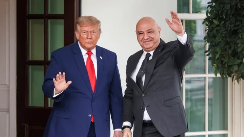 Trump dice que EE. UU. "se encargará del asunto" si los hutíes imponen bloqueo