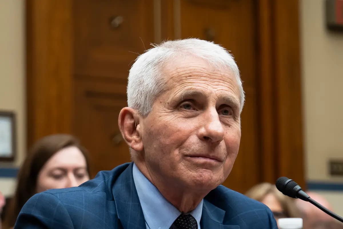 <em>El Dr. Anthony Fauci testifica ante el Subcomité Selecto sobre la Pandemia de Coronavirus en Washington el 3 de junio de 2024. (Madalina Vasiliu/The Epoch Times).</em>