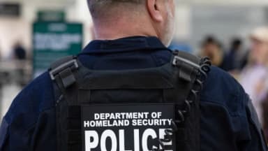 Corte crea división entre circuitos que permite a cortes frenar deportaciones