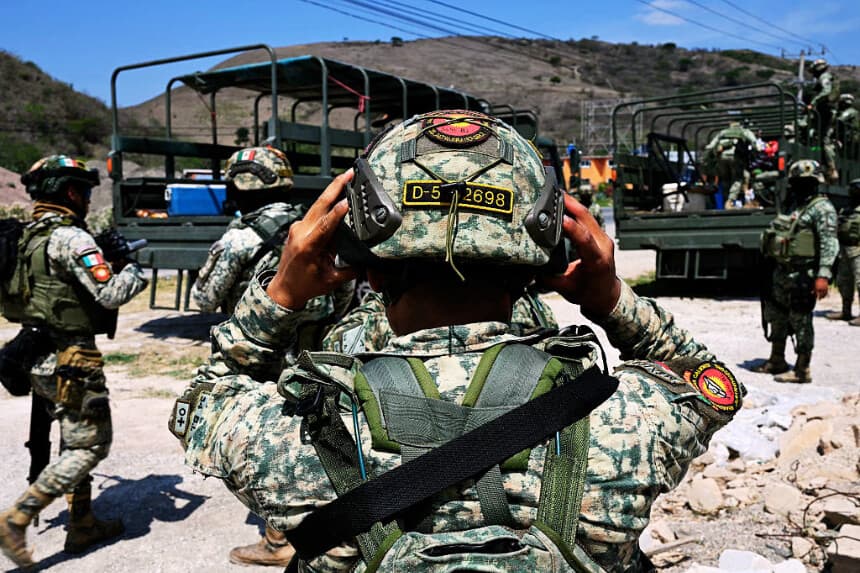 El 19 de mayo de 2026, se desplegaron soldados en Chilapa, en el estado de Guerrero, México, tras los actos de violencia relacionados con el narcotráfico. (YURI CORTEZ / AFP vía Getty Images)