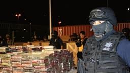 Decomisan 200 kilos de metanfetamina durante un operativo en una carretera del norte de México