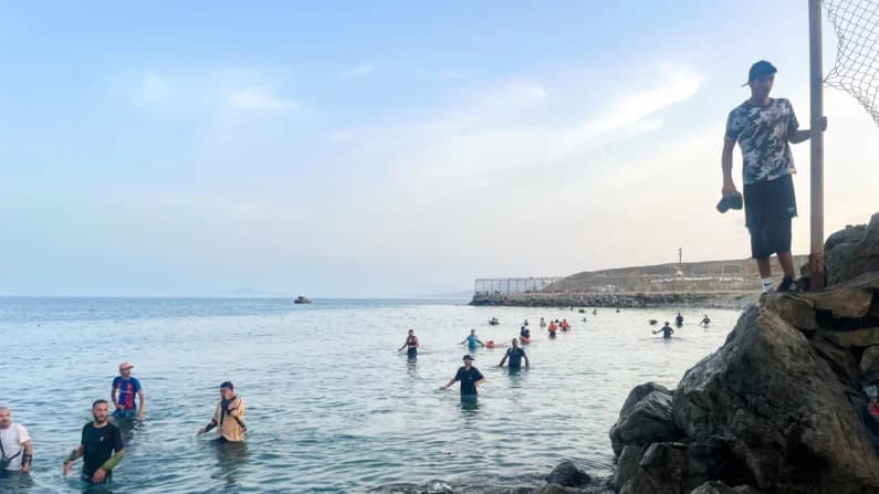 Ascienden a 72 muertos en la oleada de inmigración ilegal en España