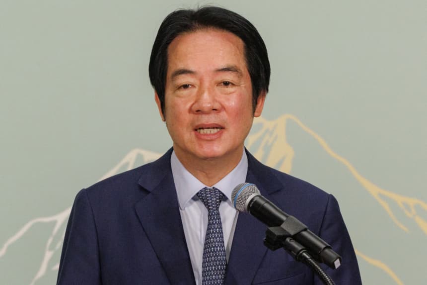 El presidente de Taiwán, Lai Ching-te, participa en una sesión informativa con corresponsales extranjeros en Taipéi el 18 de junio de 2026. (CHENG Yu-chen / AFP vía Getty Images)
