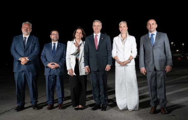 José Antonio Kast, presidente de Chile, llega el 6 de agosto a Cali junto a su esposa, la primera dama María Pía Adriasola, y su delegación. (Cortesía del presidente electo Abelardo De La Espriella)