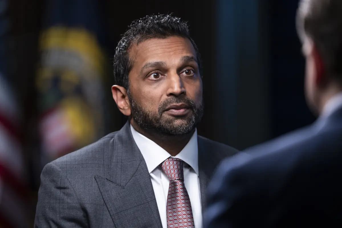 <em>El director del FBI, Kash Patel, habla durante una entrevista en la sede de la agencia en Washington el 4 de agosto de 2026. (Madalina Kilroy/The Epoch Times).</em>