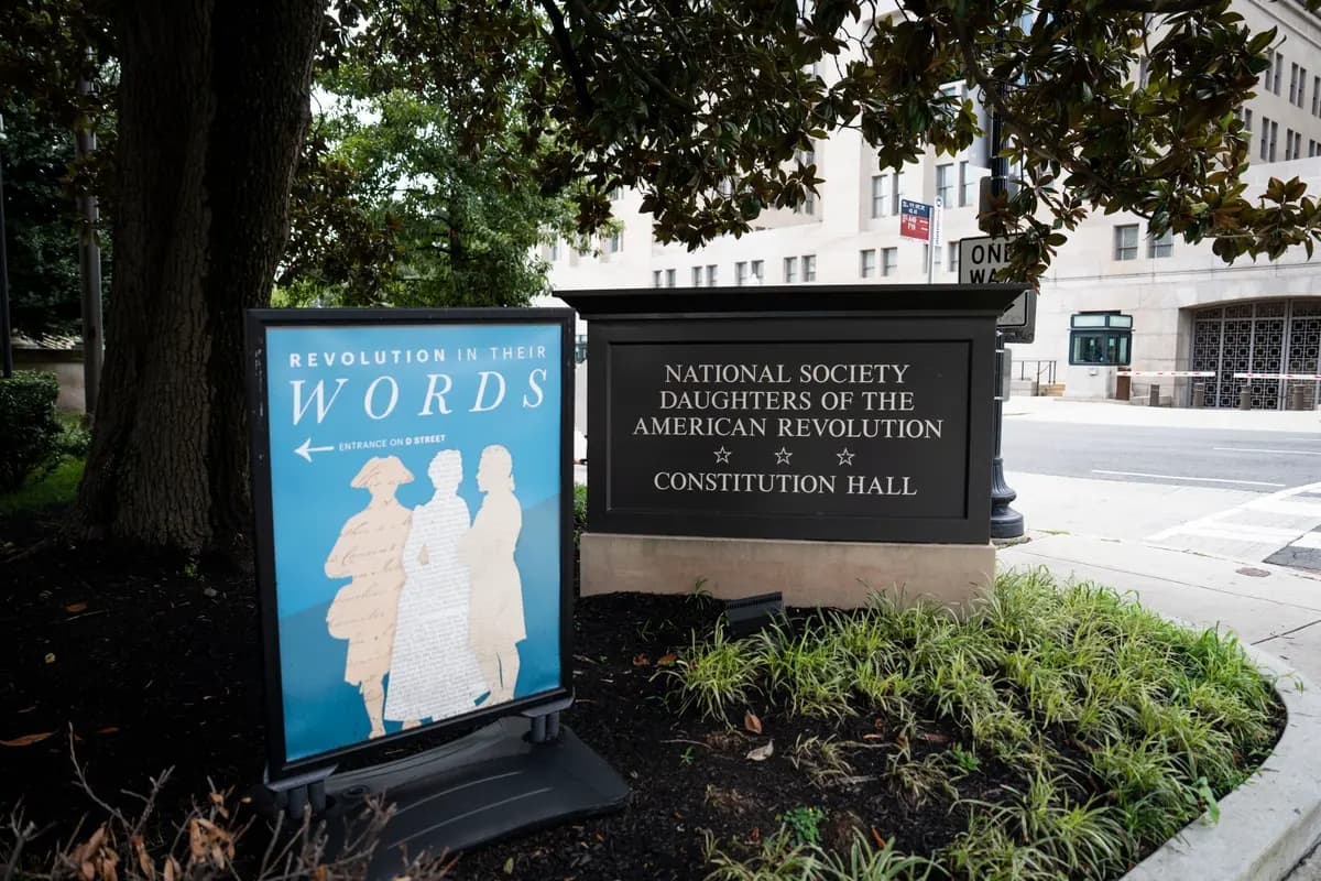 Sede nacional de las Hijas de la Revolución Americana en Washington, el 5 de agosto de 2026. (Madalina Kilroy/The Epoch Times)