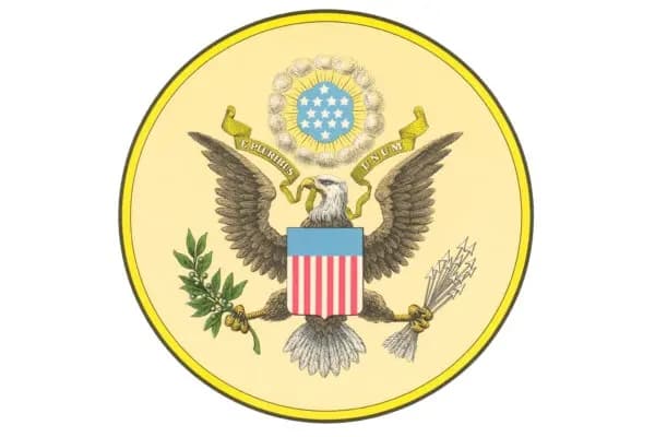 El Gran Sello de los Estados Unidos está compuesto por 13 estrellas, franjas, flechas y hojas de olivo, lo que simboliza la transición de estados separados a una nación unificada. (Archive Photos/Getty Images)