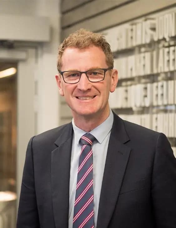 Andrew Hampton, director general del Servicio de Inteligencia de Seguridad de Nueva Zelanda (NZSIS). El NZSIS reveló el caso del Observatorio de la Montaña Púrpura en su informe de 2026 sobre el entorno de amenazas a la seguridad. (Cortesía del NZSIS).